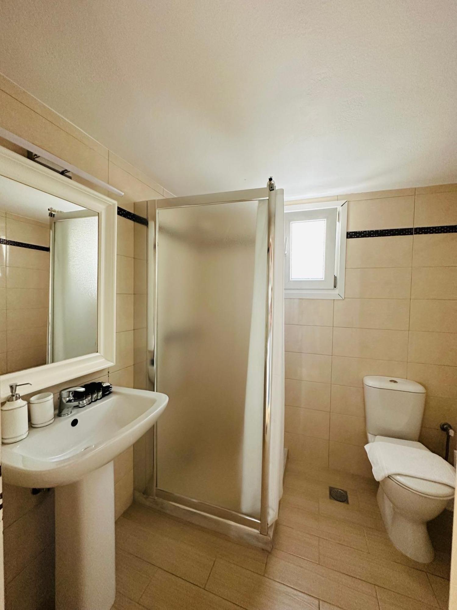 Villa Oceania Tourlos Room photo